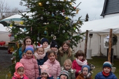 Weihnachtsbaum schmücken 3